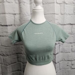 Alphalete Green Short Sleeve Crop Tee Size M